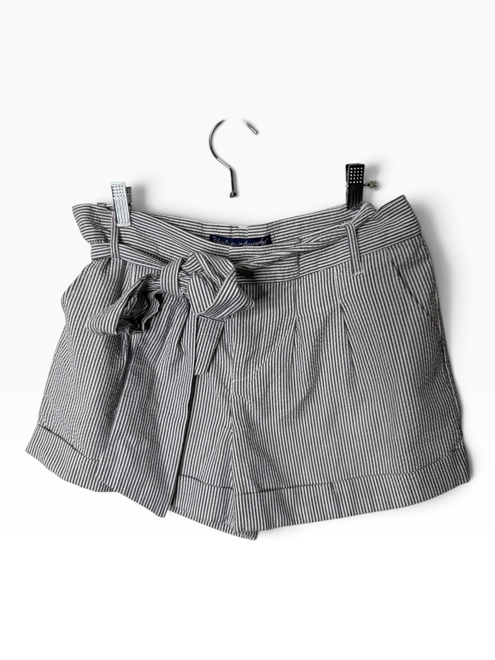 Lauren James Co. Gray White Striped Seersucker Bow Shorts M Paperbag Waist Tie